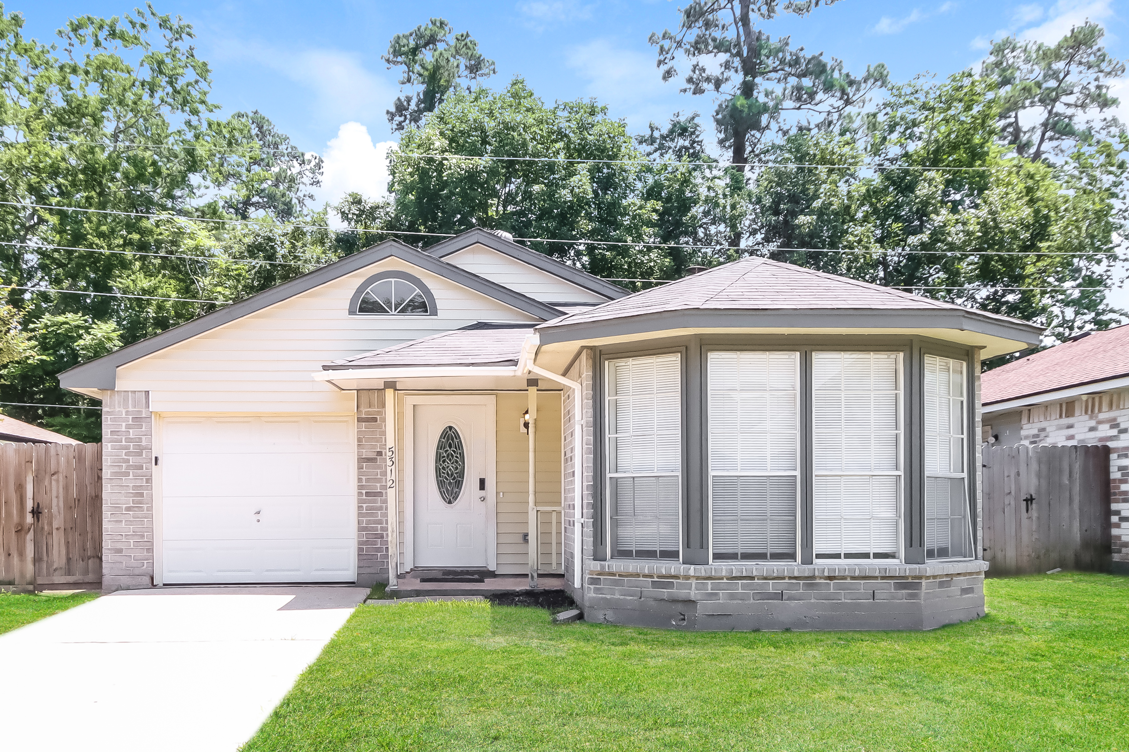 5312 Lynngate Dr Spring, TX 77373